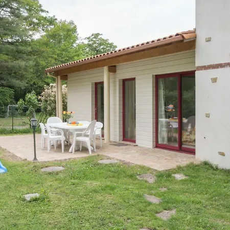 Сasa de vacaciones Familial En Foret Avec Jardin Clos, A 15 Km De Nantes, Equipements Complets Pour Un Sejour Ideal - Fr-1-306-807