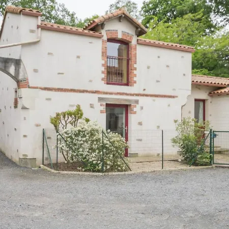 Familial En Foret Avec Jardin Clos, A 15 Km De Nantes, Equipements Complets Pour Un Sejour Ideal - Fr-1-306-807 *