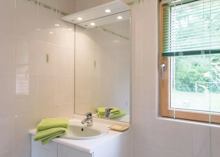 בית נופש Familial En Foret Avec Jardin Clos, A 15 Km De Nantes, Equipements Complets Pour Un Sejour Ideal - Fr-1-306-807 ורטו